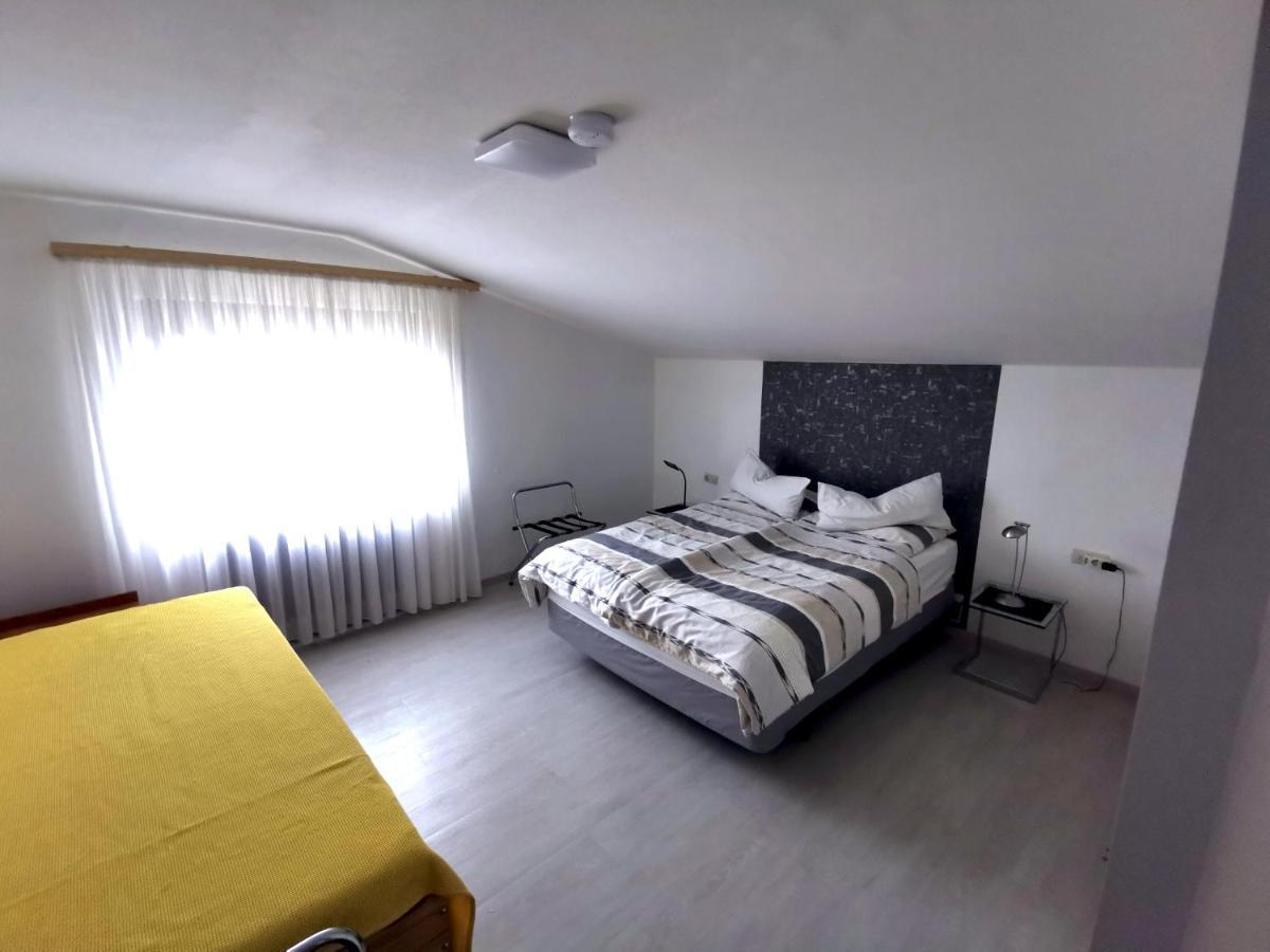Ferienwohnung Sinsheim-Duehren Exteriör bild